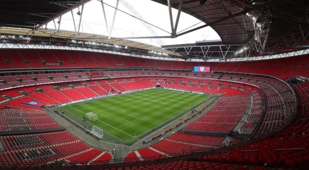 Wembley Stadium (London).