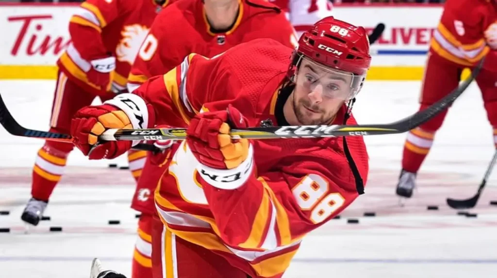 Mangiapane in action during a Flames game.