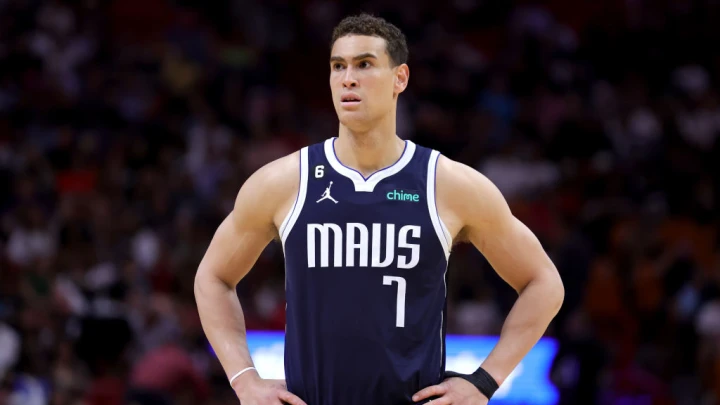 Dwight Powell in action during a basketball game.