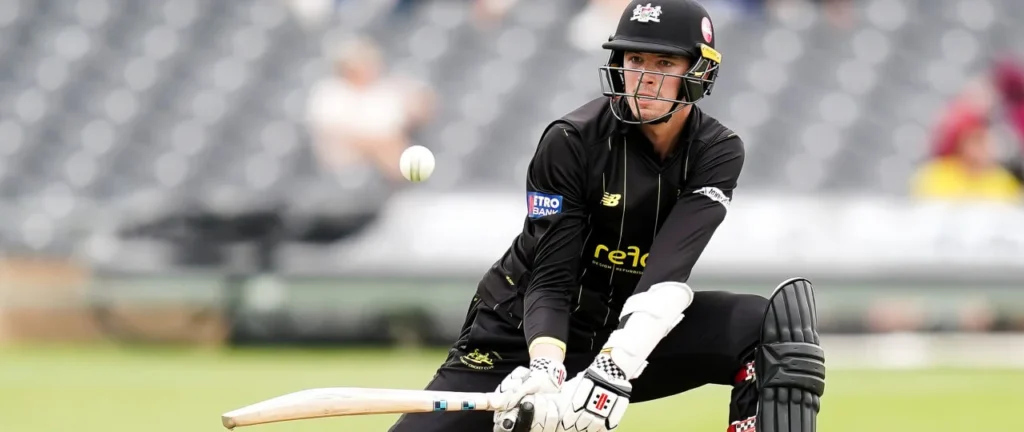 Gloucestershire beats Lancashire to reach Metro Bank One Day Cup semi-finals.