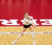 Delaney McSweeney: a força fundamental para a ascensão de Iowa no voleibol feminino