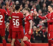 O triunfo retumbante do Liverpool: Gravenberch lidera o ataque