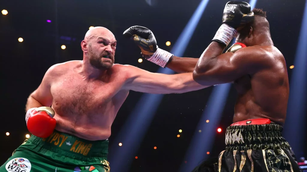 Tyson Fury besiegte Francis Ngannou per Split Decision