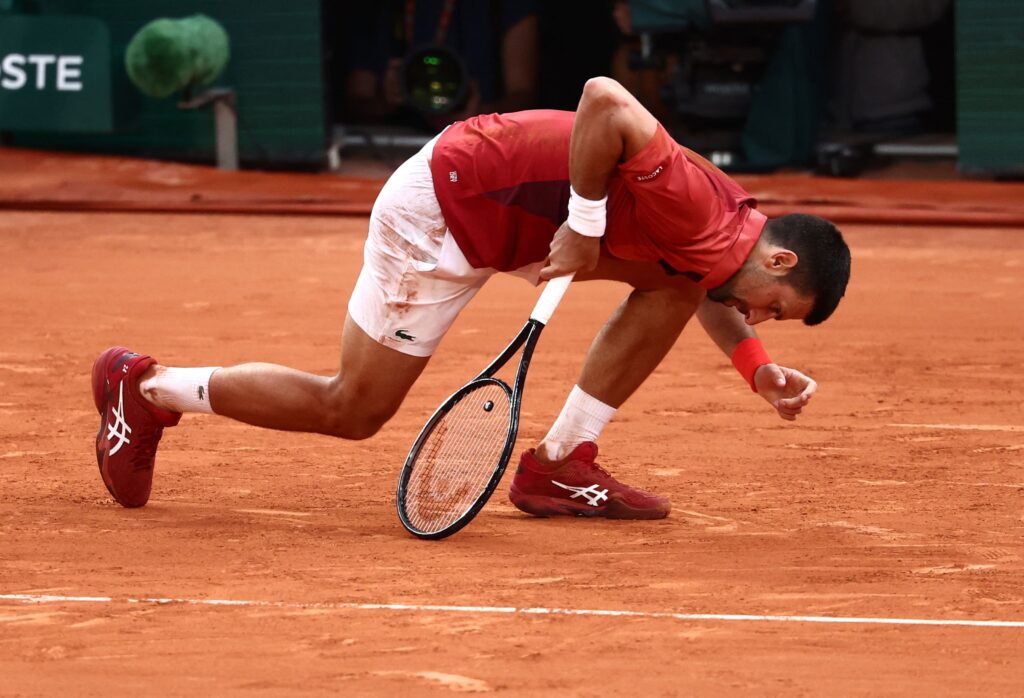 Novak Djokovic -2