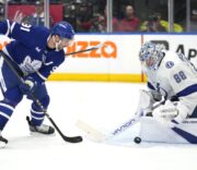 Nylander’s 3-Point Performance Leads Leafs Past Lightning