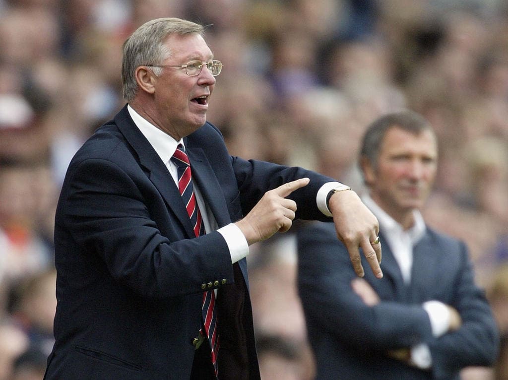 Sir Alex Ferguson to Step Down as Manchester United Ambassador