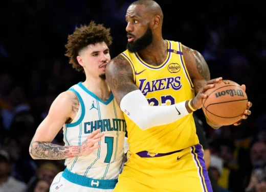 Lakers Fall to Hornets 100-97 in First Game After All-Star Break