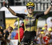 Ben Healy Claims Yellow Jersey as Simon Yates Wins Stage 10