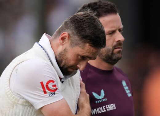 England vs India: Chris Woakes Ruled Out of Remainder of Final Test After Injuring Shoulder