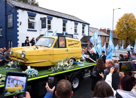 Ricky Hatton funeral draws huge crowds at Manchester Cathedral