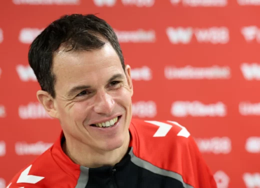 Le Bris provides team news ahead of Liverpool showdown