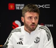 Carrick gives squad update before Manchester United trip to Bournemouth