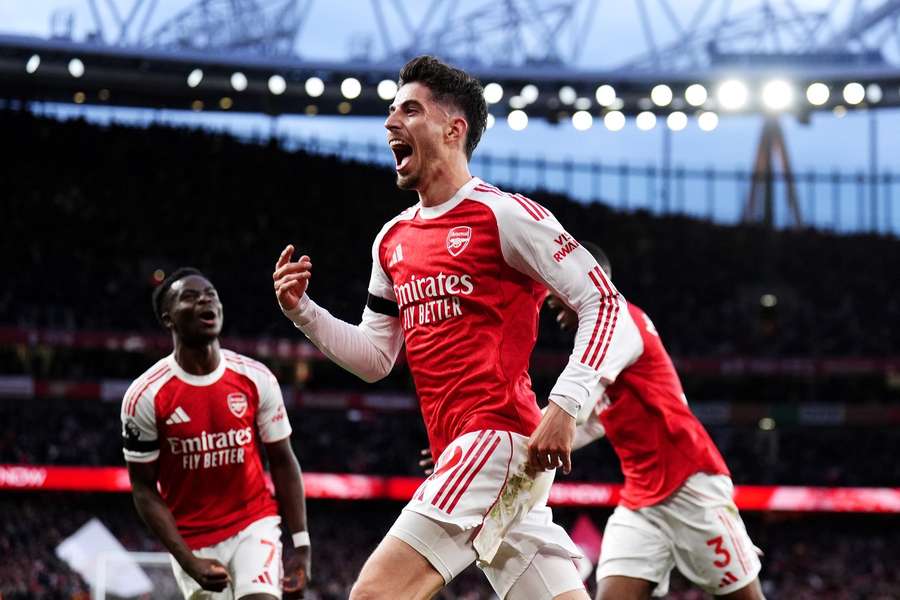 Arsenal Find Success Through Set Pieces in Tense Burnley Clash
