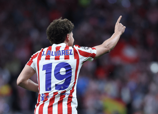 Julian Alvarez warms to Arsenal move after contact with Arteta